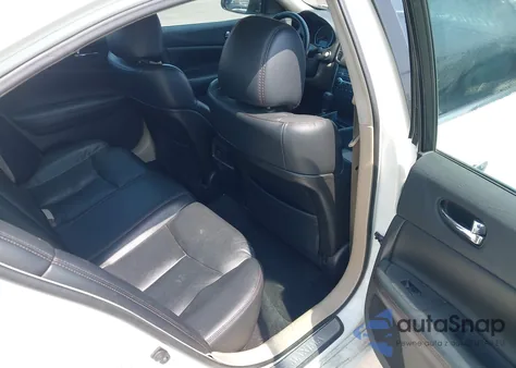 2013 Nissan Maxima 3.5 S z USA, uszkodzony, nr VIN 1N4AA5AP3DC822747